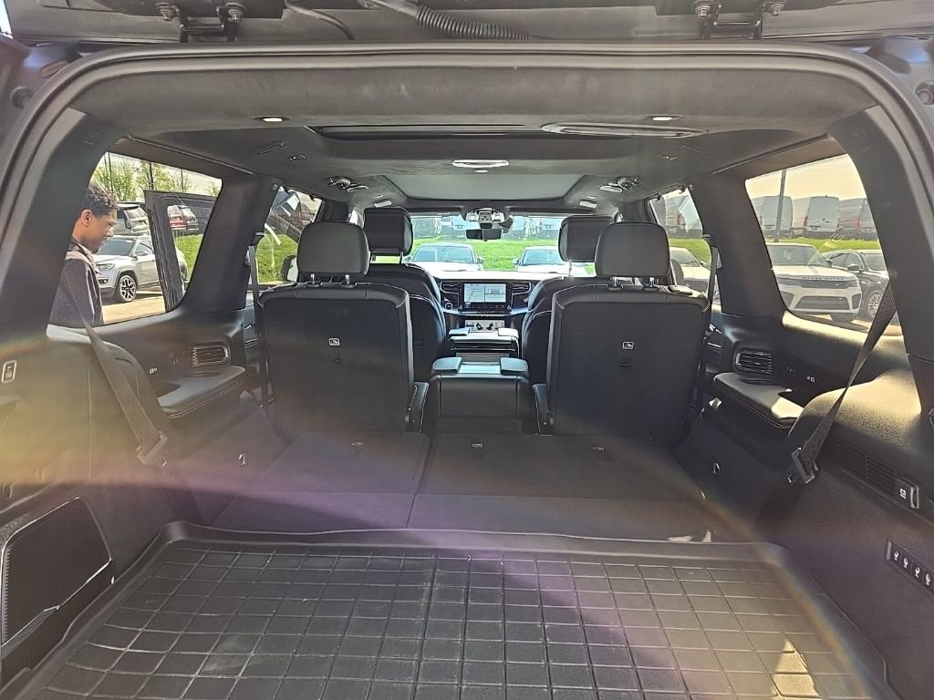 2023 Jeep Grand Wagoneer Series III