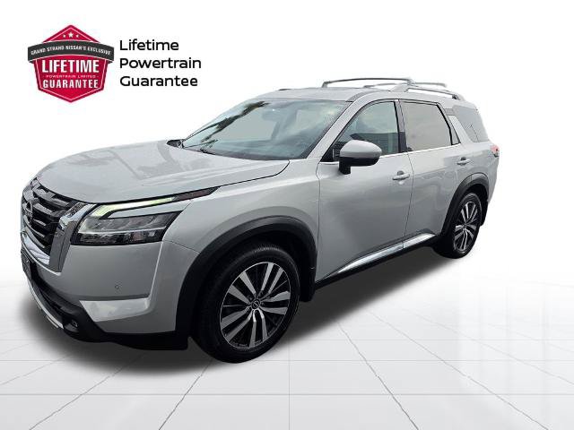Certified 2022 Nissan Pathfinder Platinum w/ Cargo Package