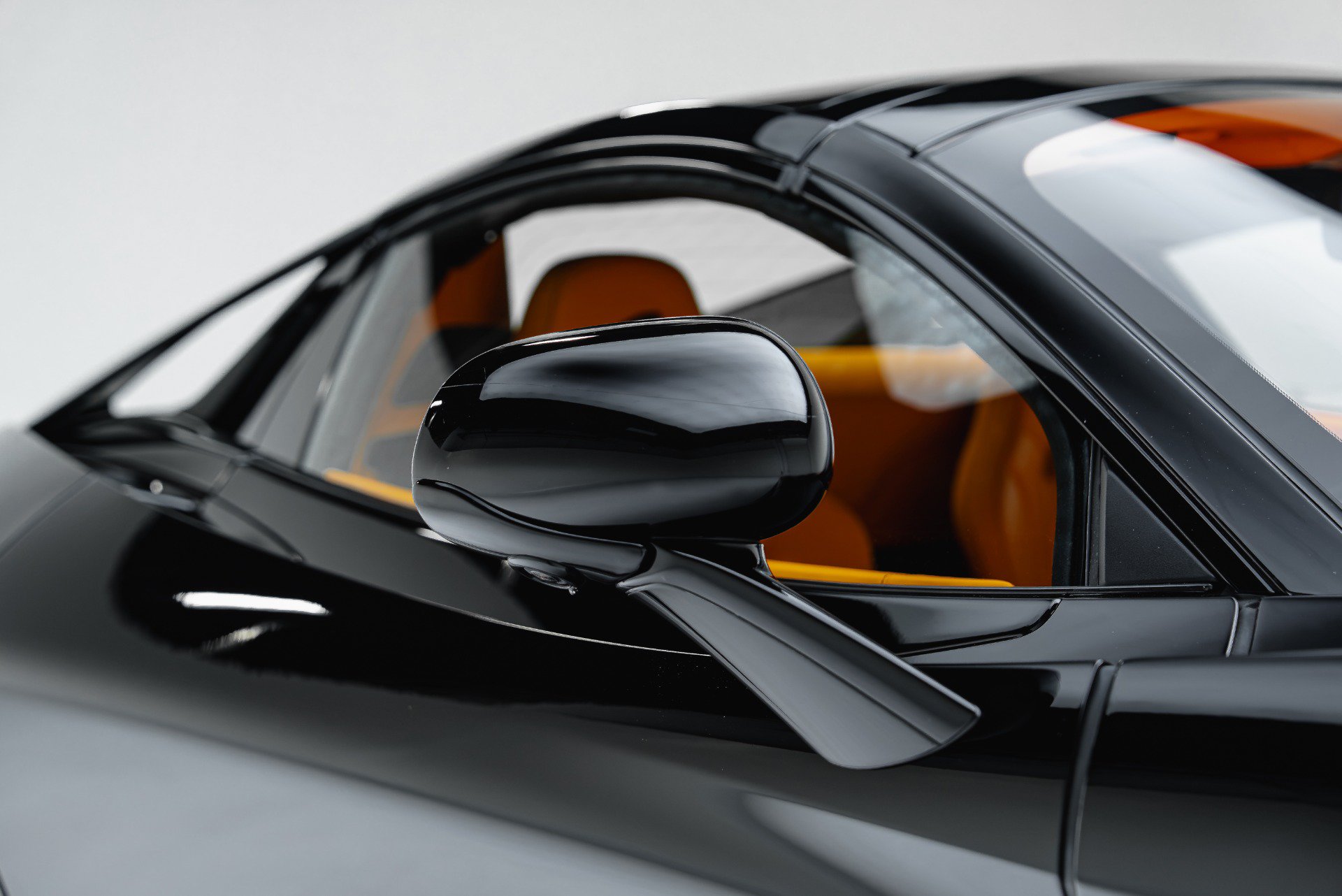 Used 2022 McLaren 765LT photo 41