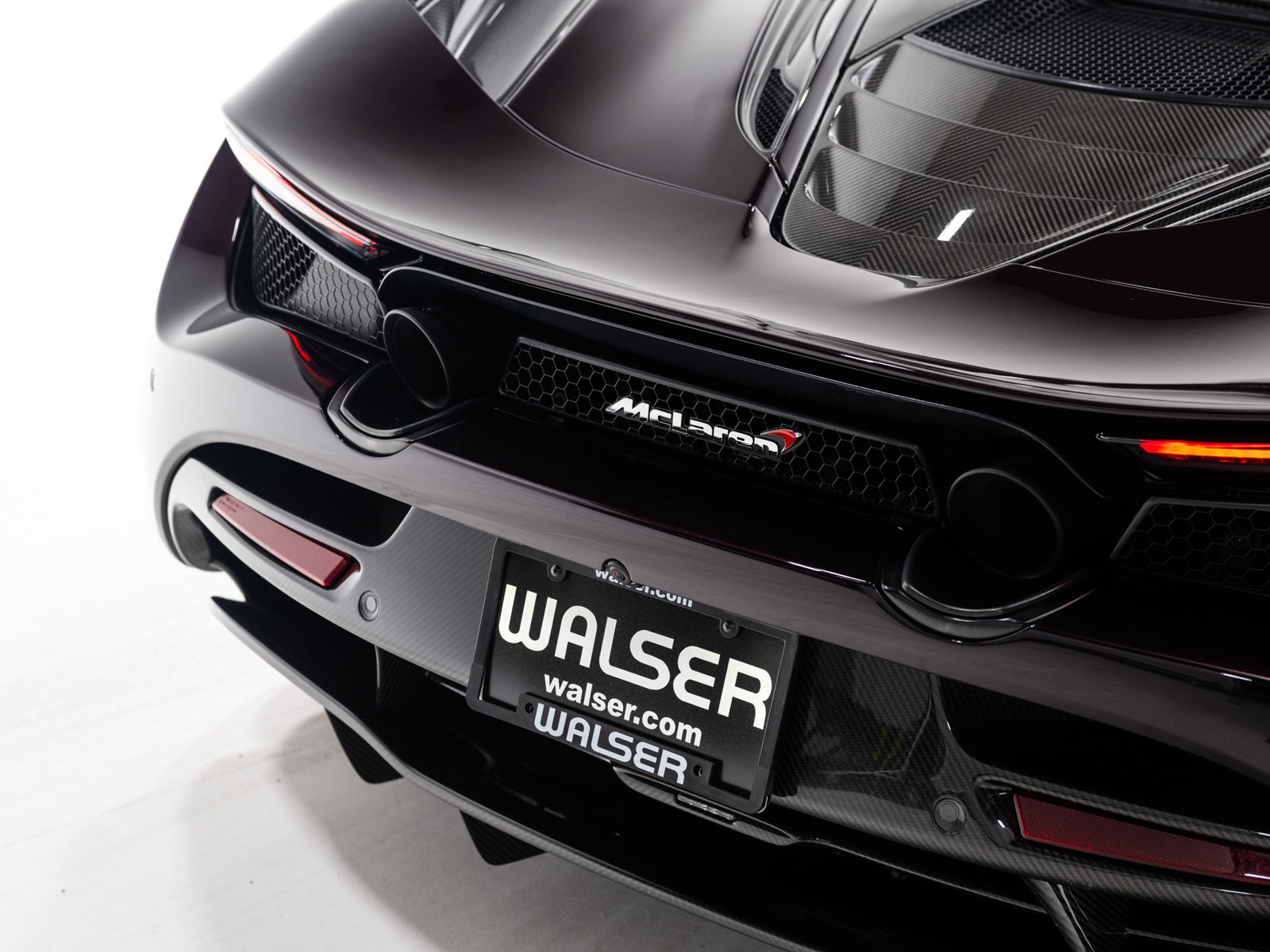 Used 2018 McLaren 720S Luxury photo 21