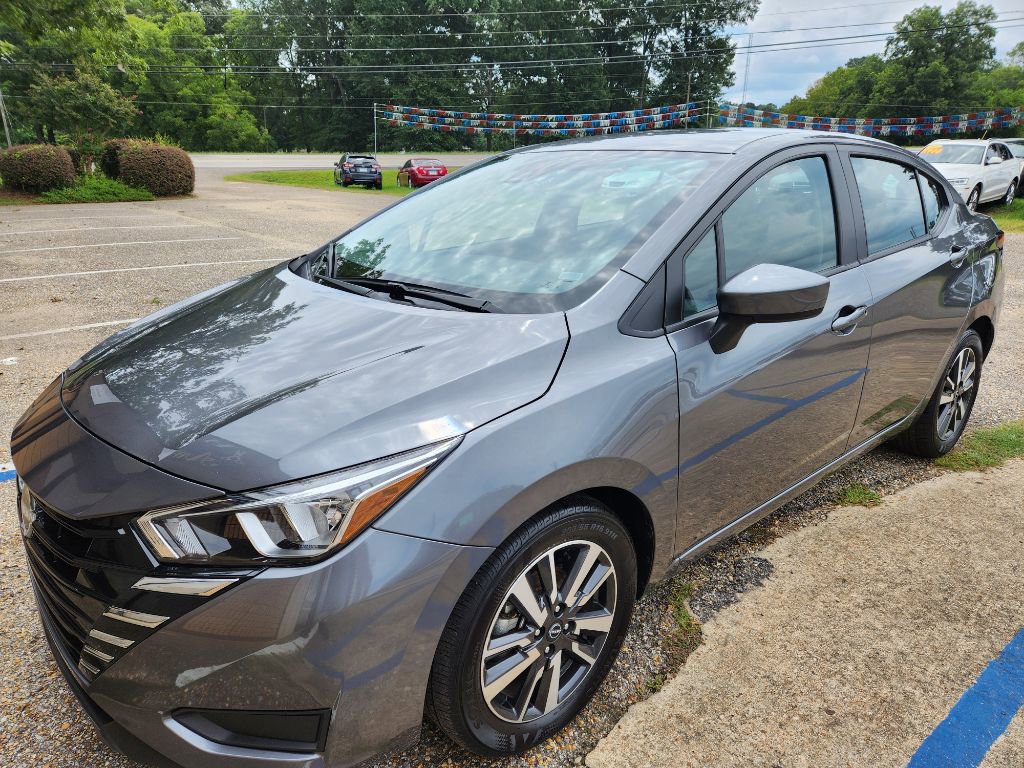 2024 Nissan Versa Sedan SV