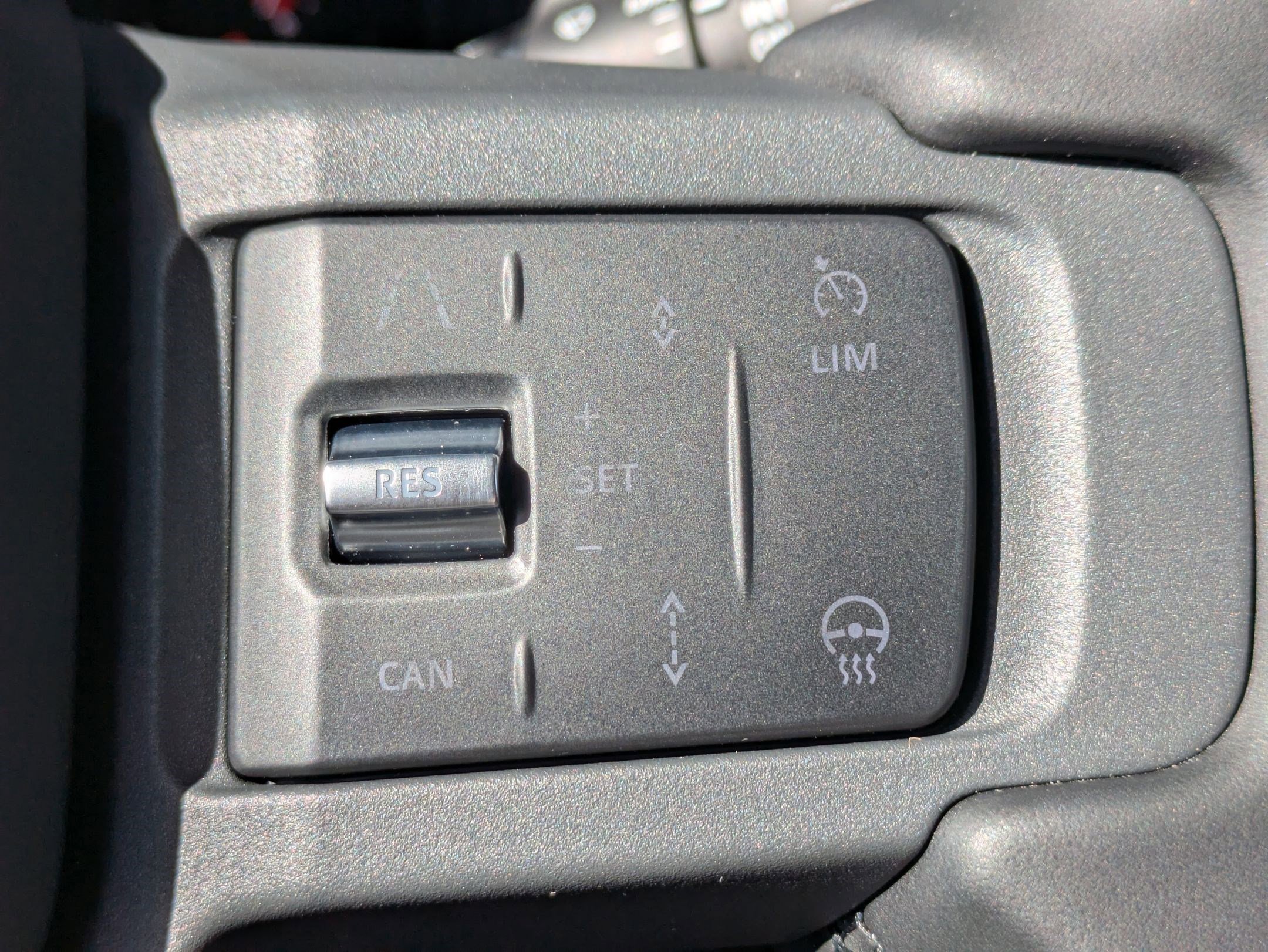 2025 Land Rover Defender 110 S