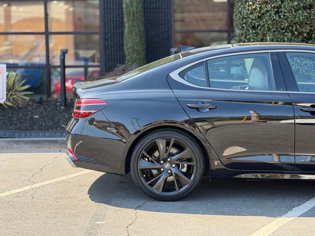 2023 Genesis G70 2.0T