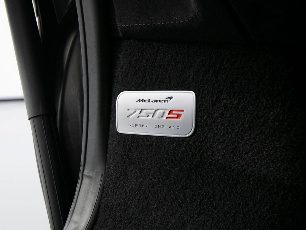 Used 2024 McLaren 750S Spider photo 25
