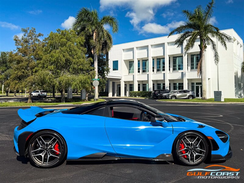 Used 2022 McLaren 765LT photo 73