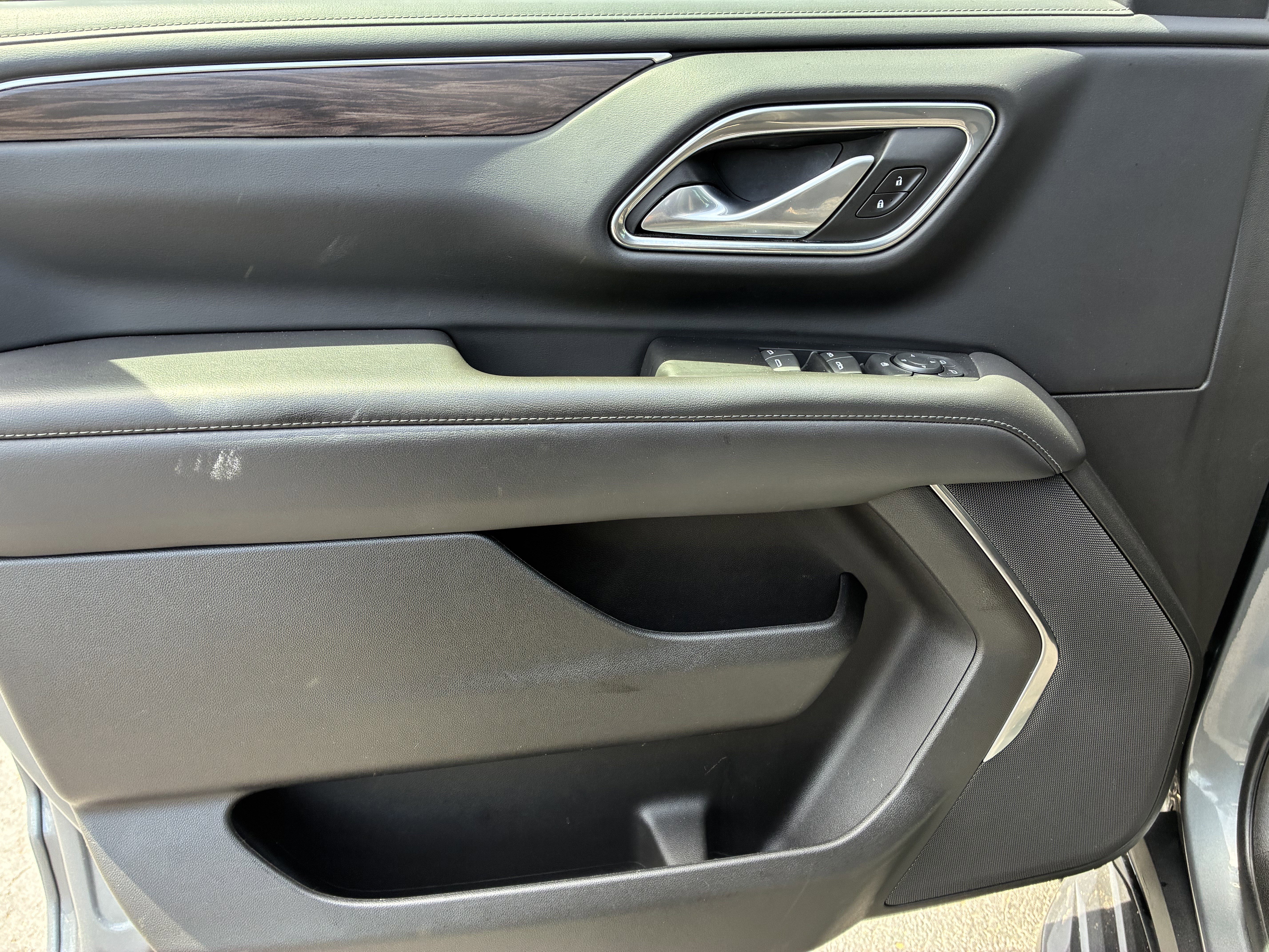 2022 Chevrolet Suburban LS