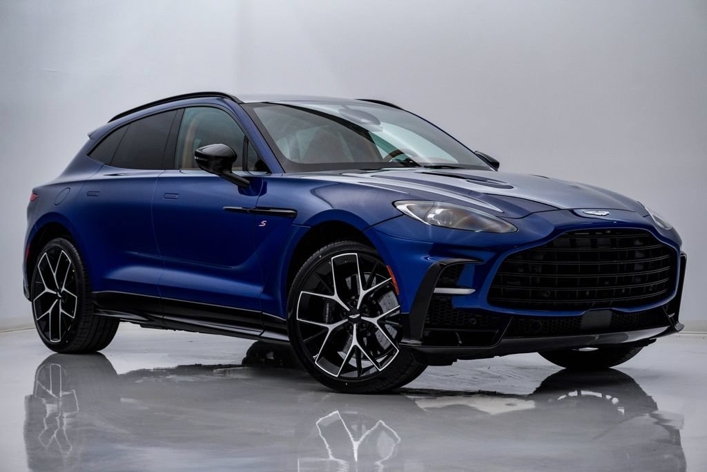 New 2026 Aston Martin DBX 707