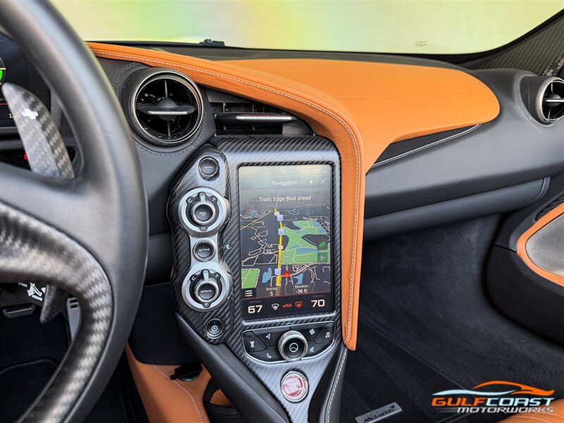 Used 2022 McLaren 720S Spider photo 18