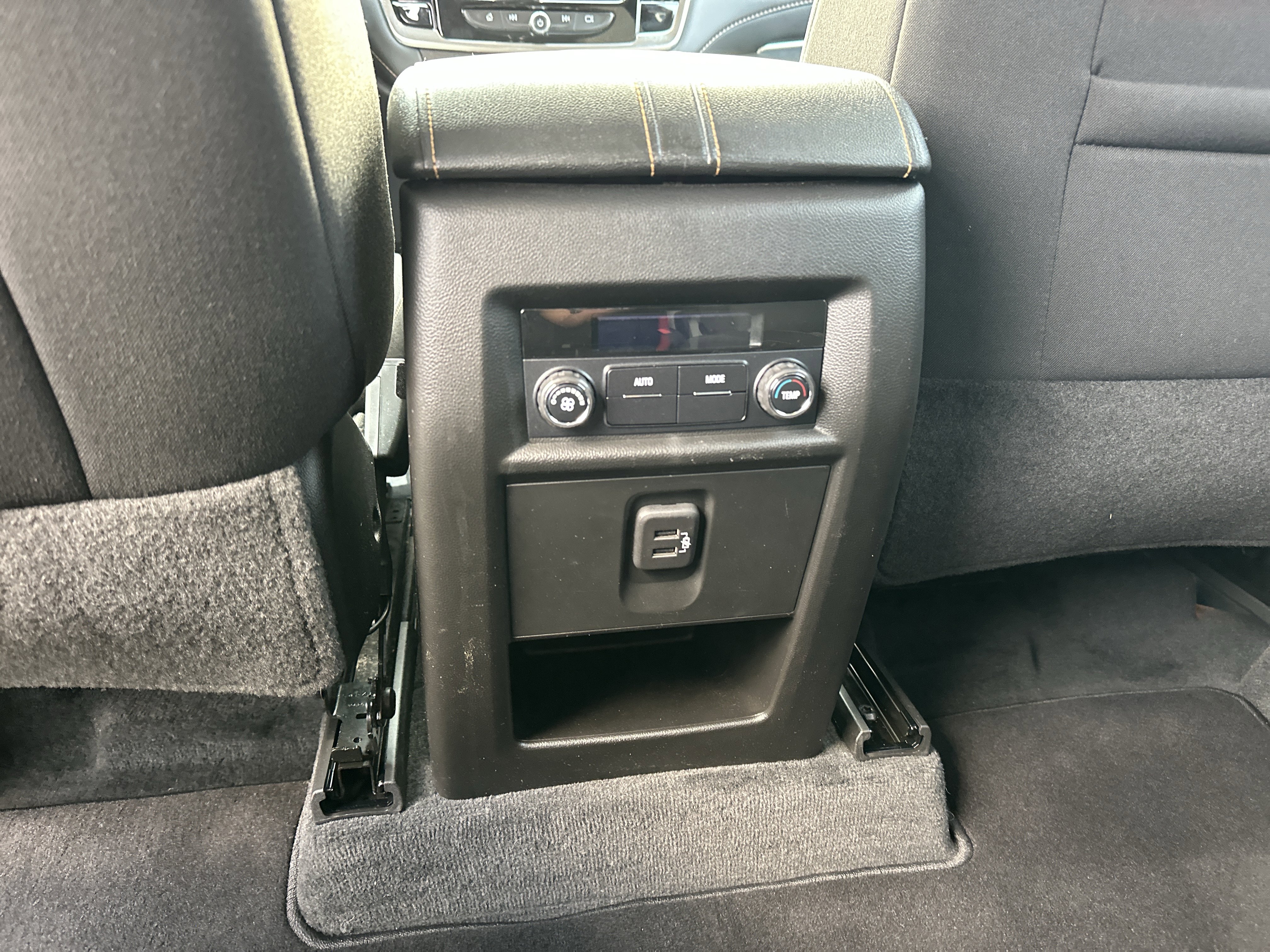 2021 Chevrolet Traverse LT