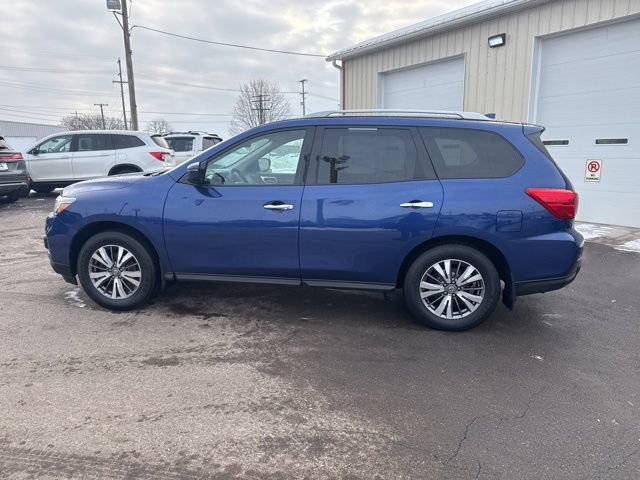 2020 Nissan Pathfinder S