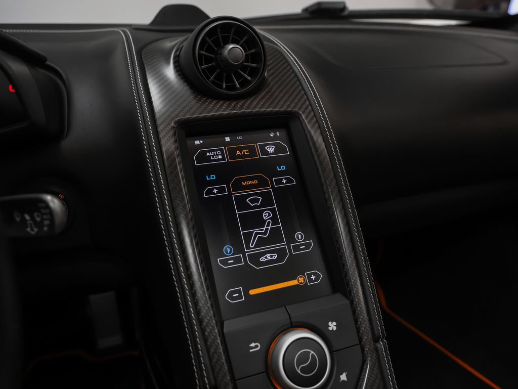 Used 2016 McLaren 675LT Spider photo 67