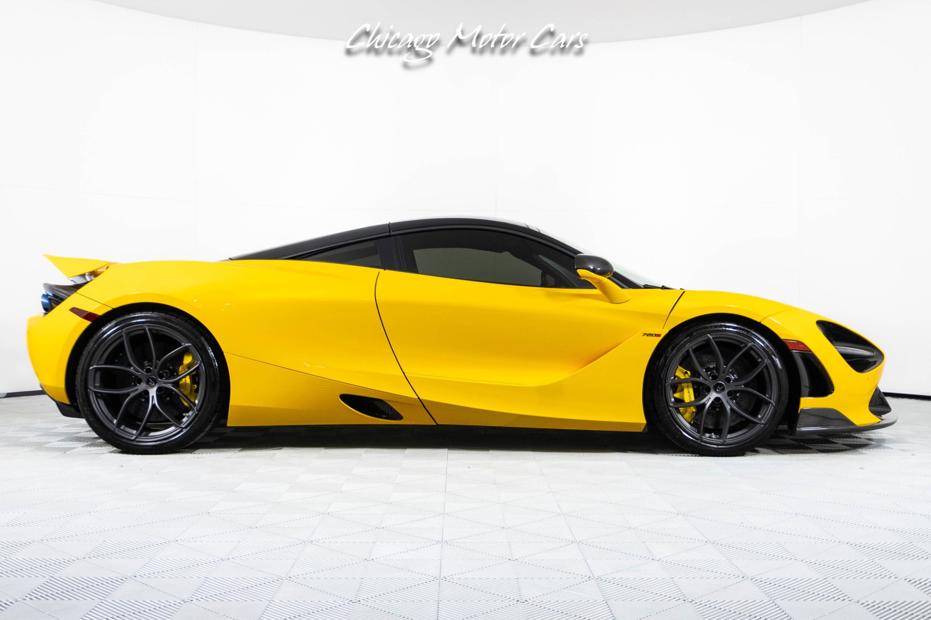Used 2019 McLaren 720S photo 41