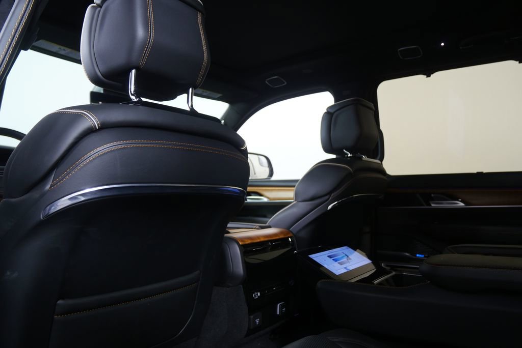 2024 Jeep Grand Wagoneer Series III