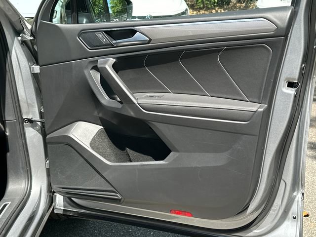 2023 Volkswagen Tiguan SE R-Line