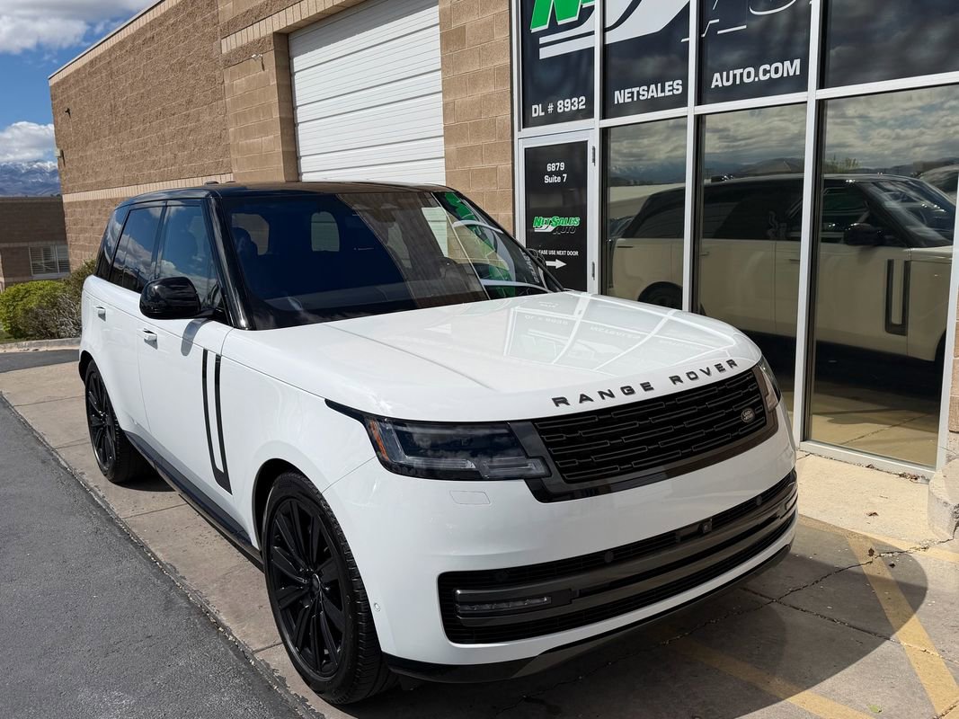 2023 Land Rover Range Rover SE