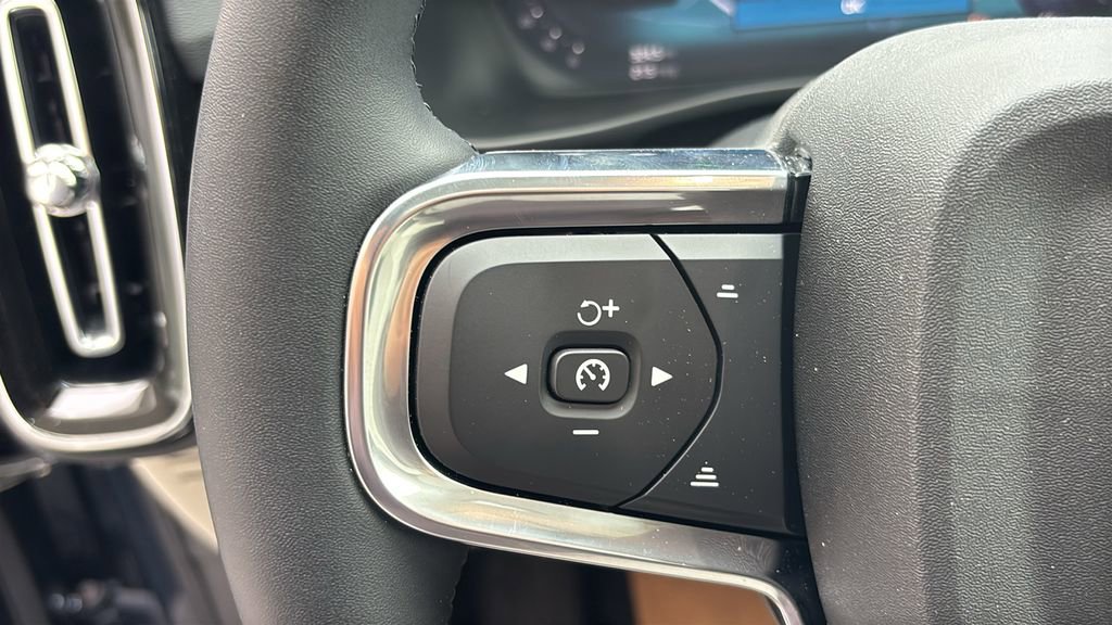 2026 Volvo Xc40 B5 Ultra