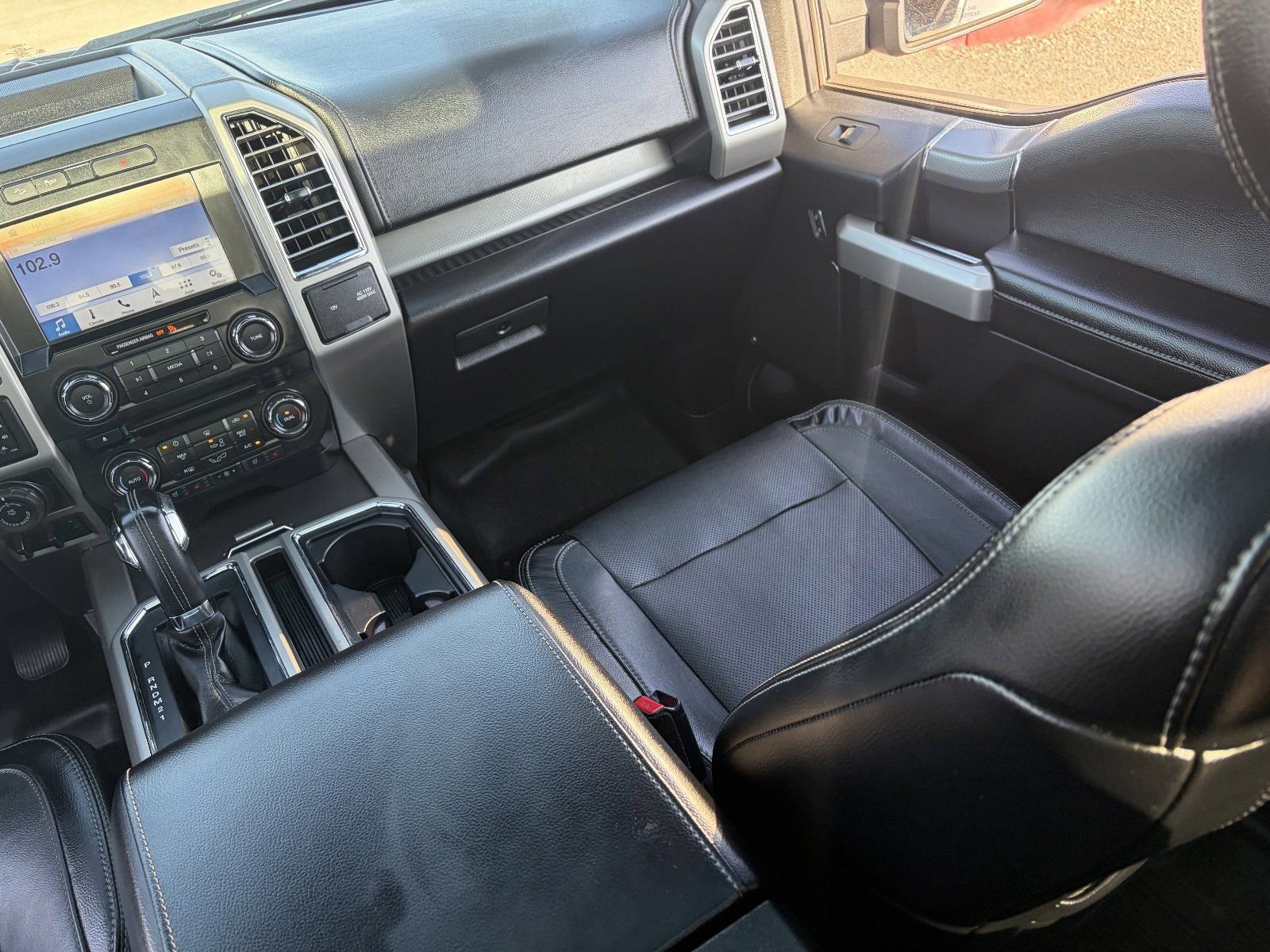 2016 Ford F150 Lariat