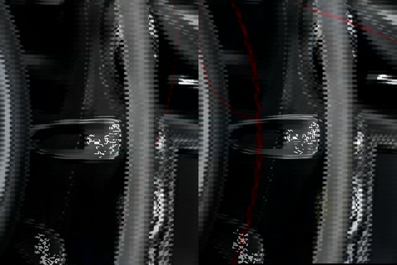 Used 2018 McLaren 720S Performance photo 32