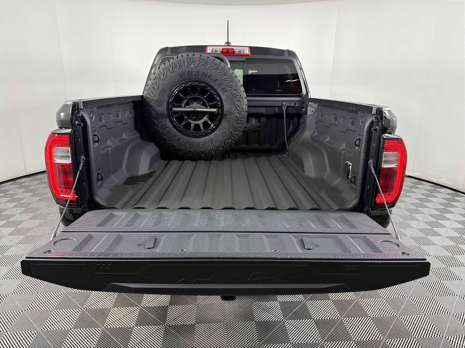 2024 GMC Canyon AT4X