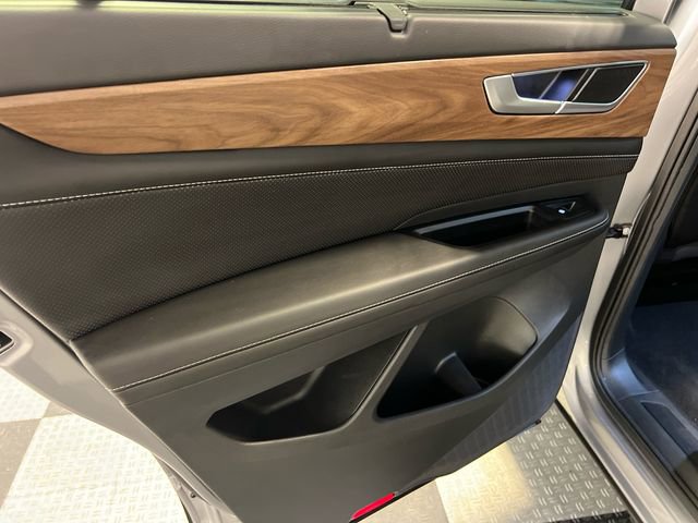 2025 Volkswagen Atlas SE