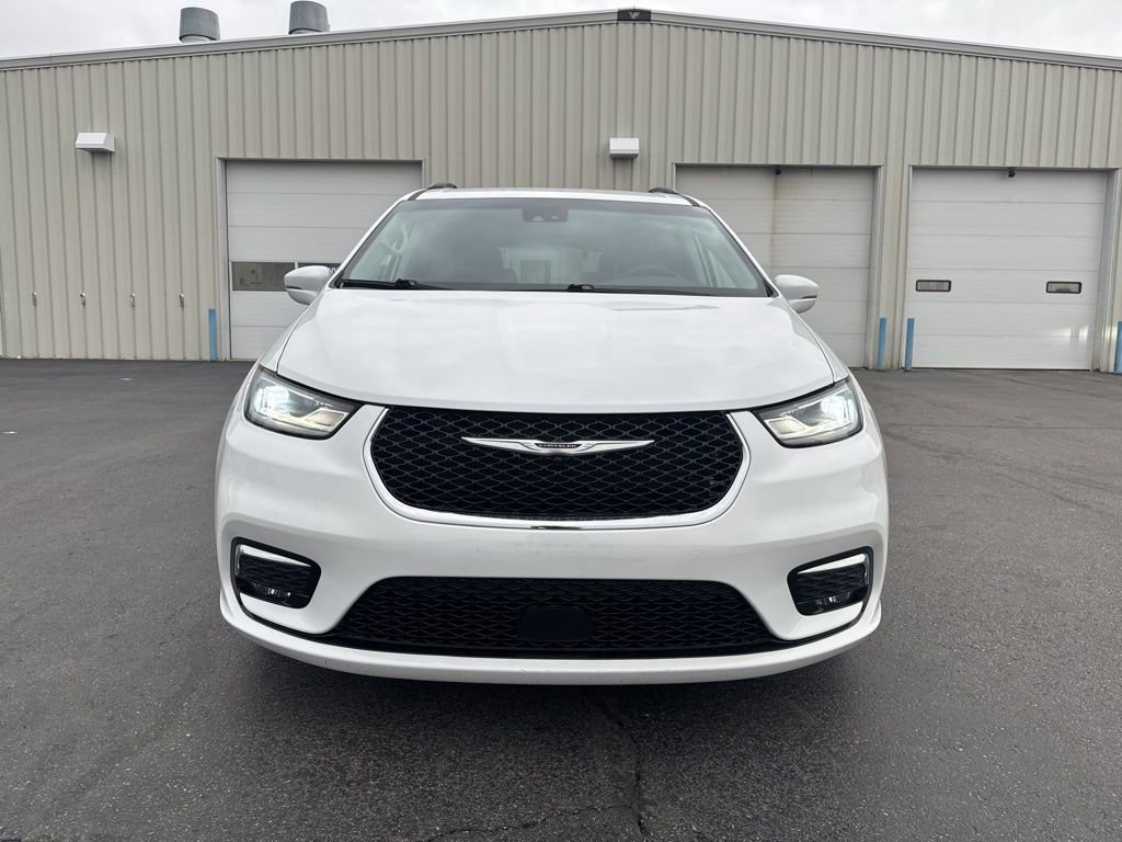 2022 Chrysler Pacifica Touring-L