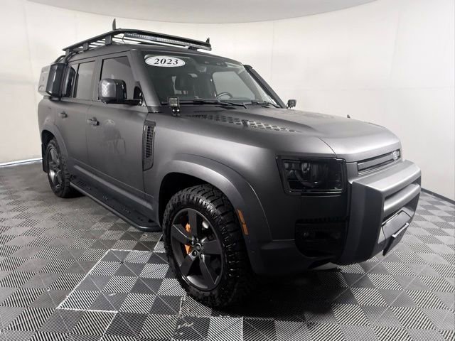 2023 Land Rover Defender 130 SE
