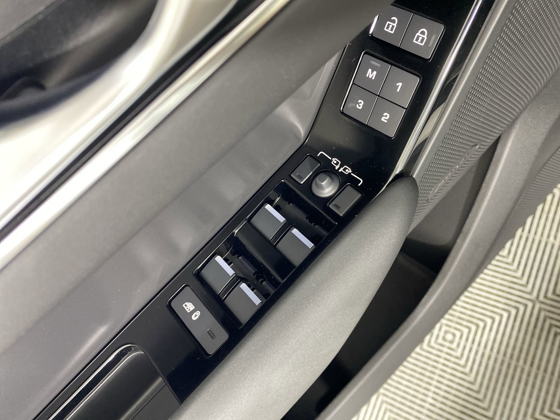 2026 Land Rover Range Rover Velar S