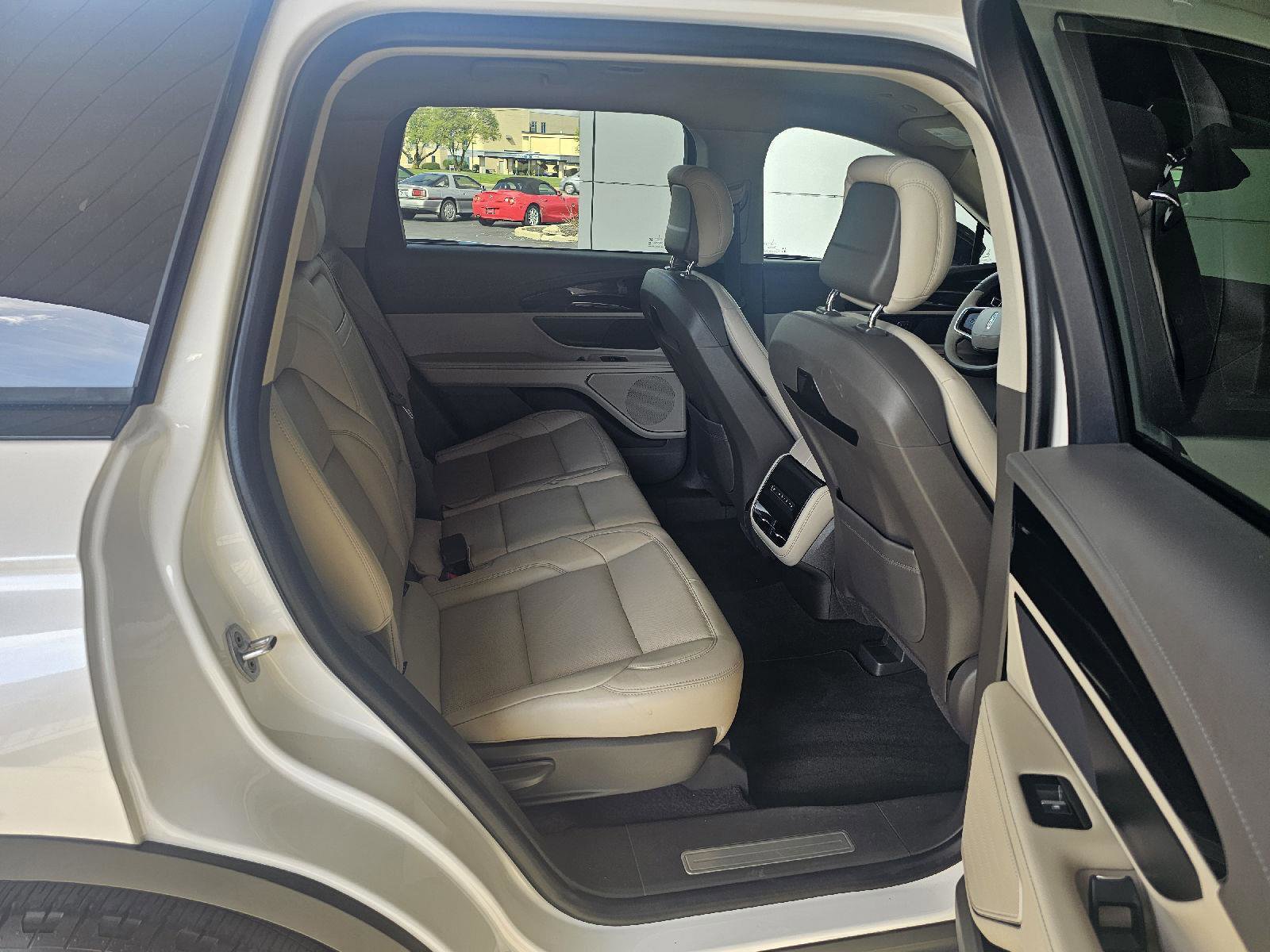 2025 Lincoln Nautilus Premier