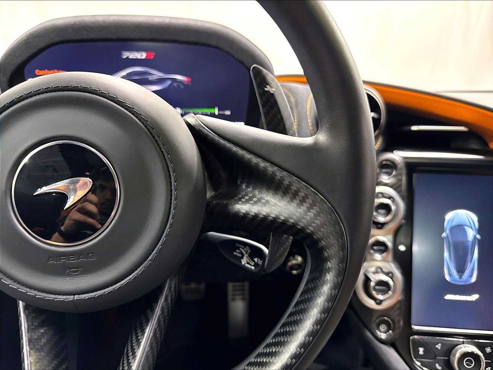 Used 2019 McLaren 720S photo 22