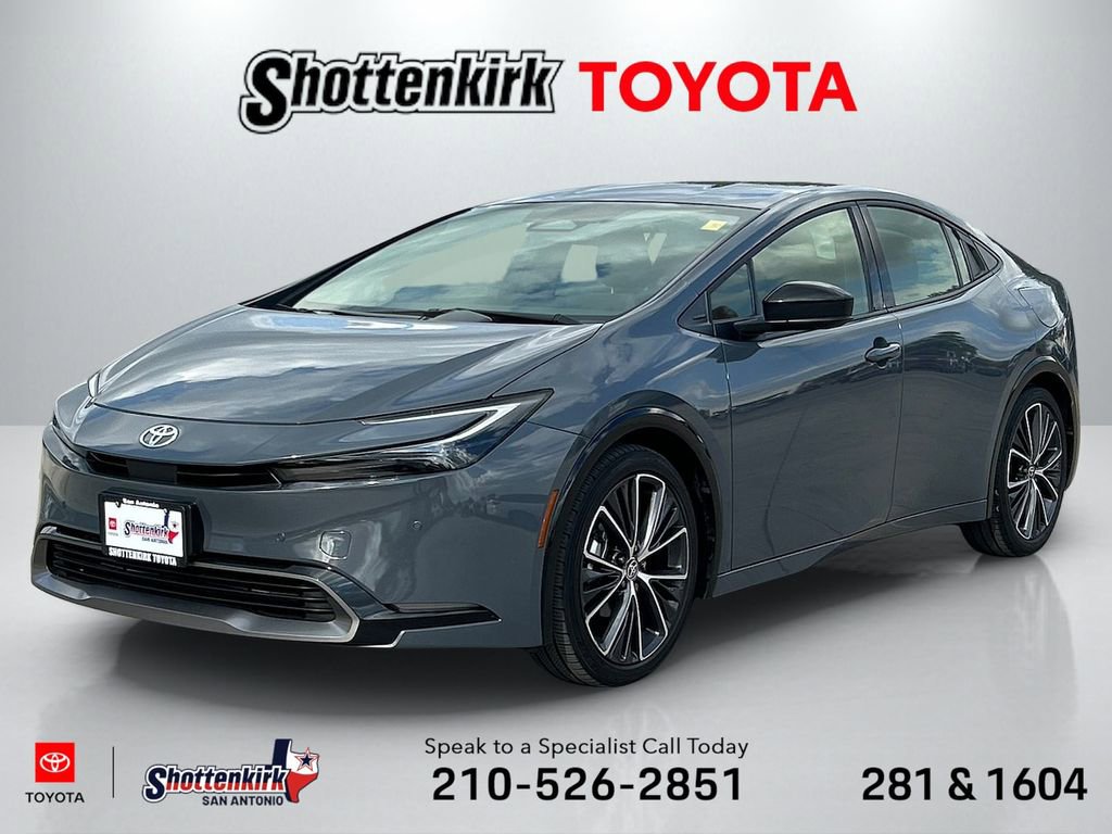 2025 Toyota Prius XLE