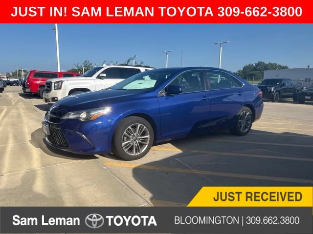 Used 2015 Toyota Camry SE w/ Moonroof Package