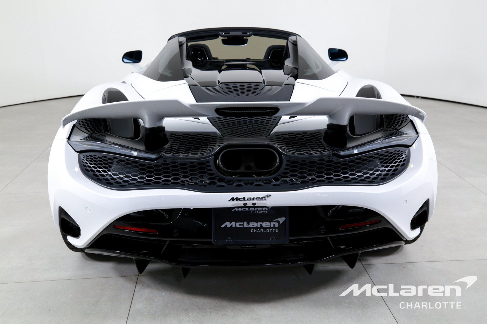 Used 2024 McLaren 750S Spider photo 9