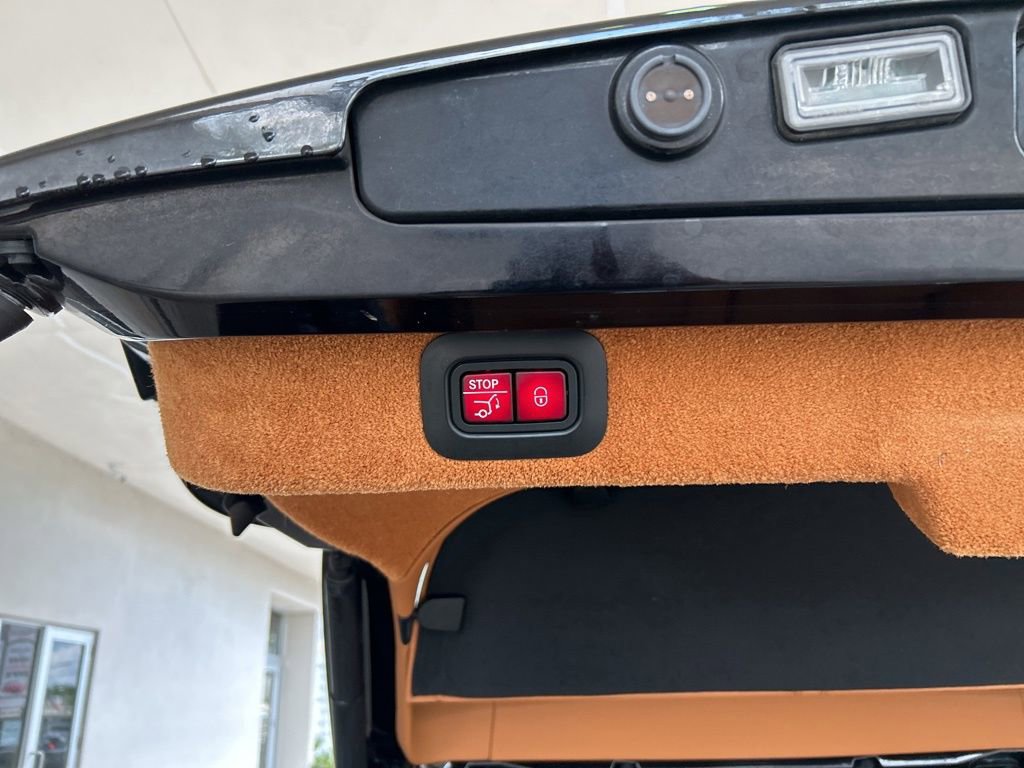 2023 Aston Martin DBX