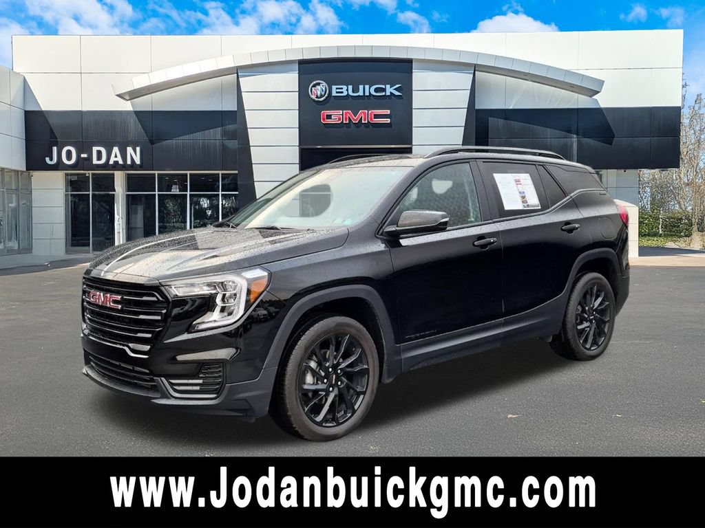Used 2024 GMC Terrain SLE w/ Driver Convenience Package
