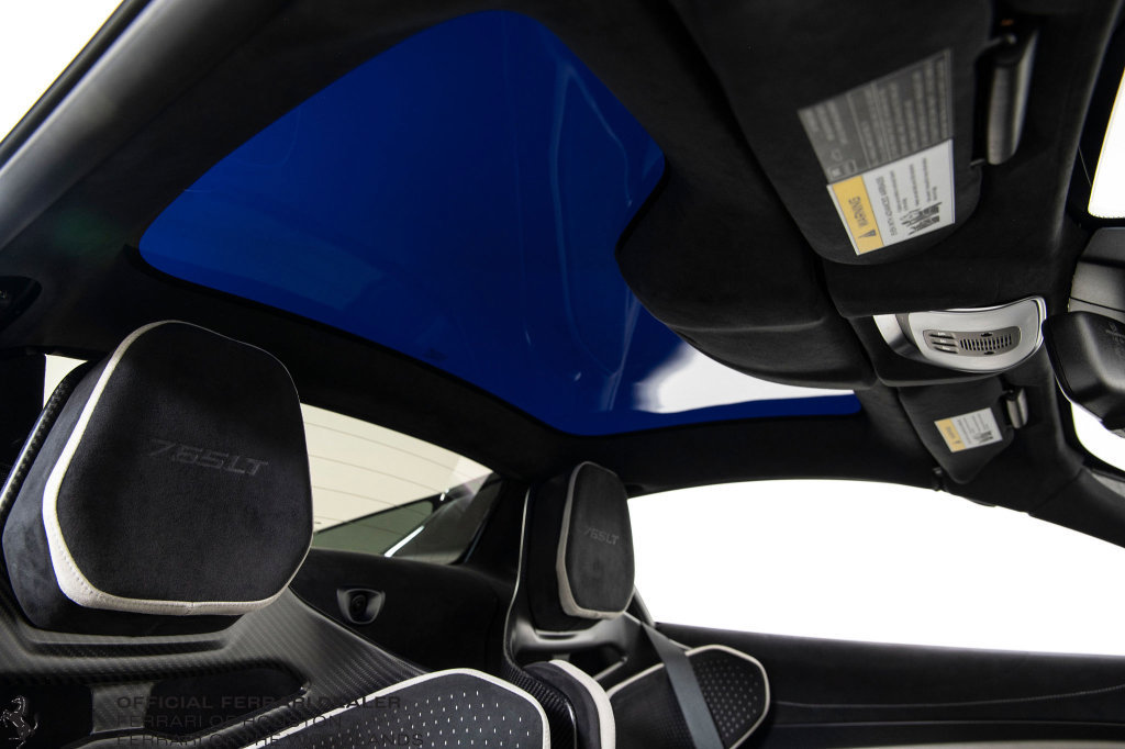 Used 2022 McLaren 765LT photo 17