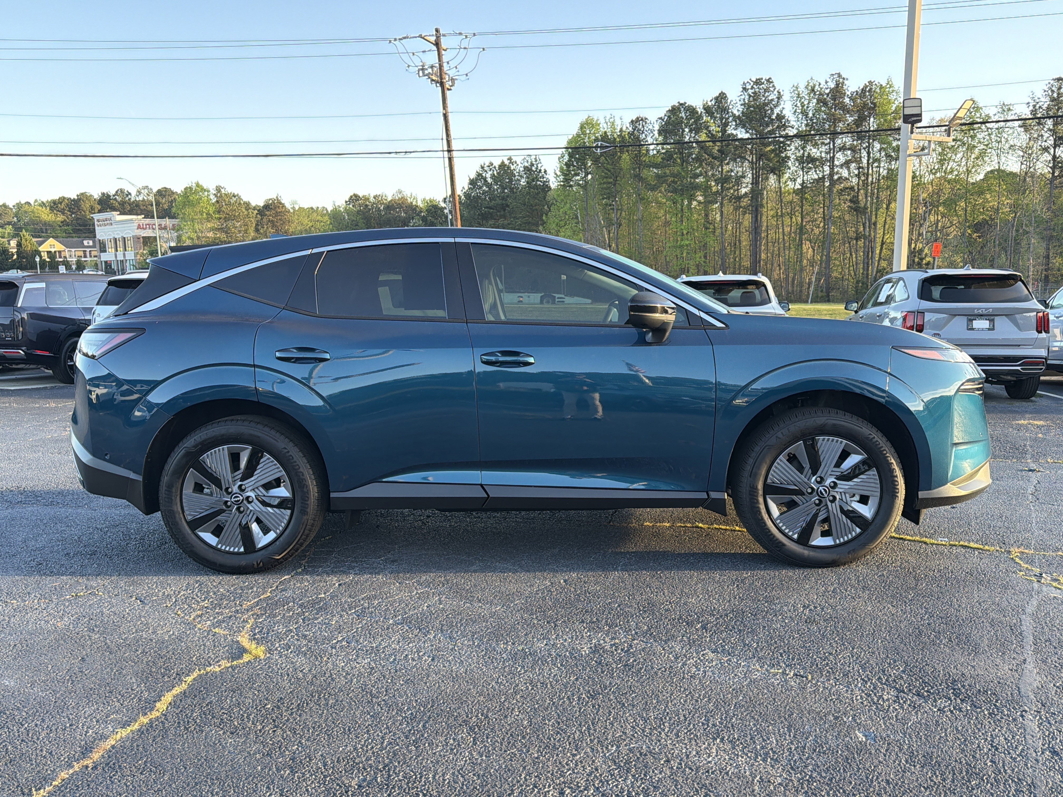 2025 Nissan Murano SL