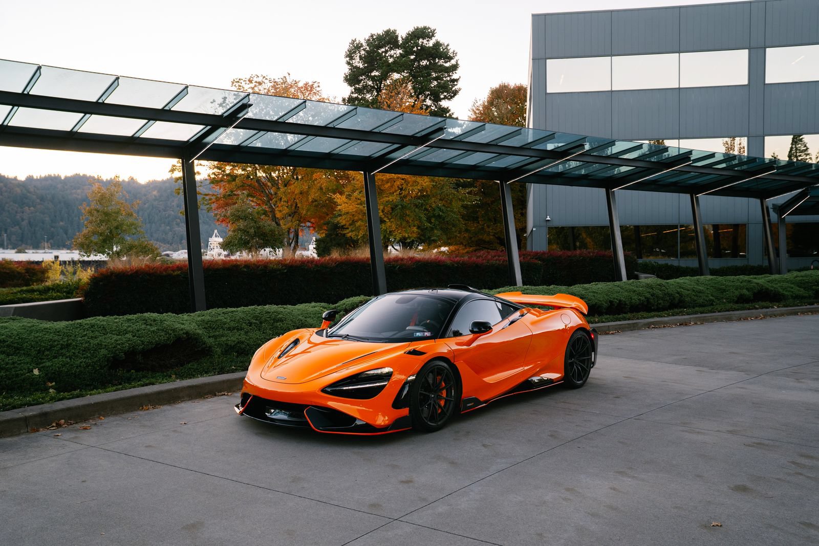 Used 2021 McLaren 765LT photo 34