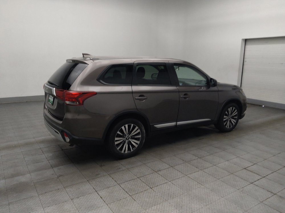 2019 Mitsubishi Outlander ES
