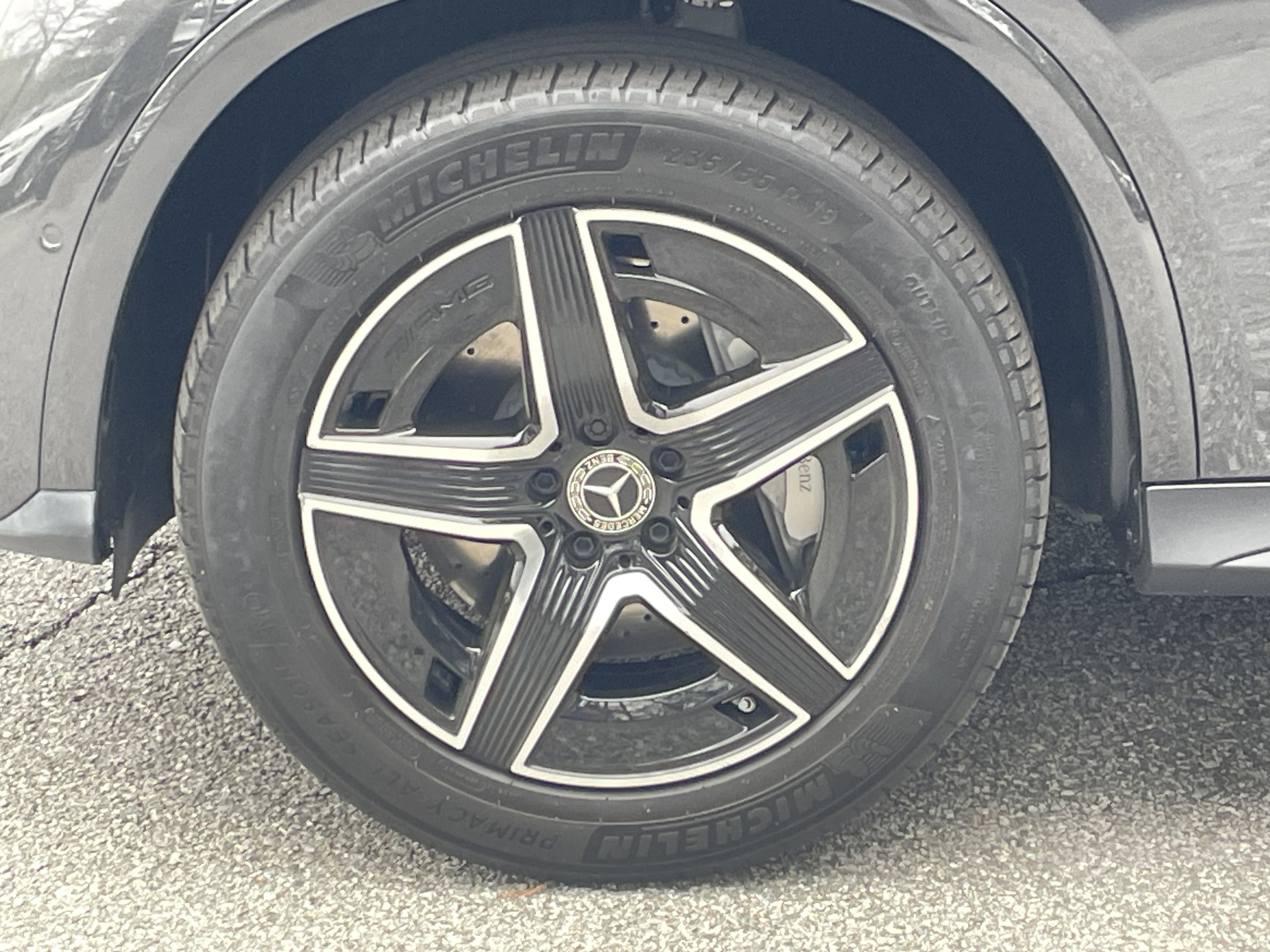 2025 Mercedes-Benz GLC 300