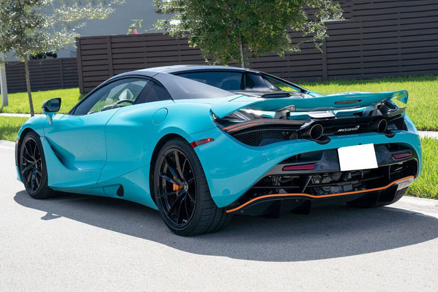 Used 2022 McLaren 720S Spider photo 16