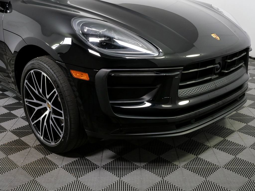 2023 Porsche Macan Turbo