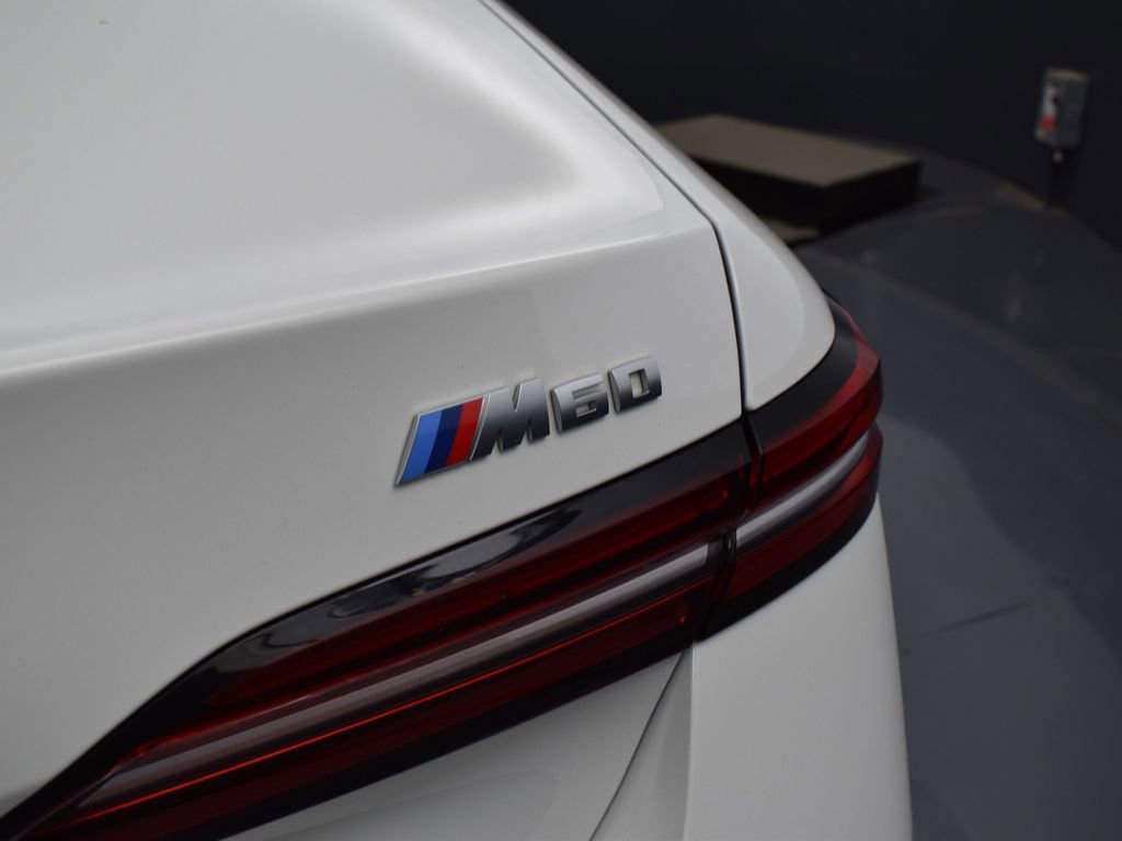 2024 BMW i5 M60