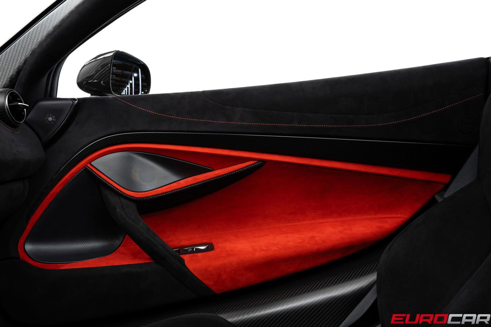 Used 2022 McLaren 765LT photo 31