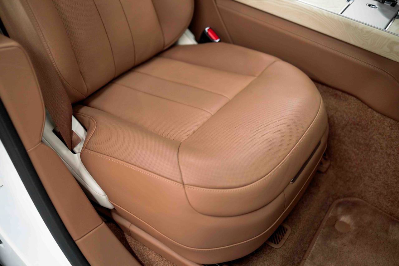 2024 Land Rover Range Rover SV