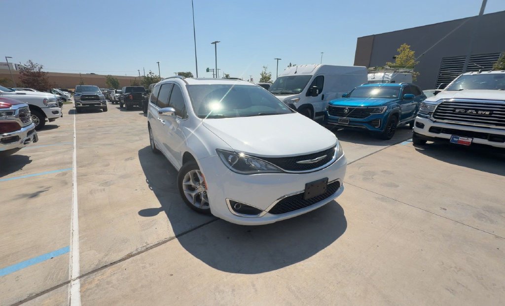 Used 2020 Chrysler Pacifica Limited