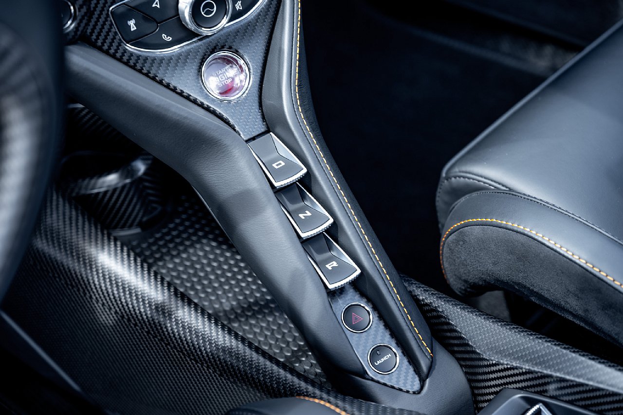Used 2022 McLaren 765LT photo 29