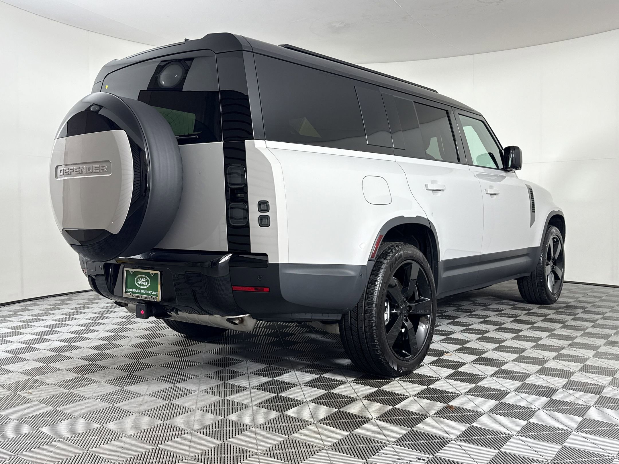 2026 Land Rover Defender 130 S