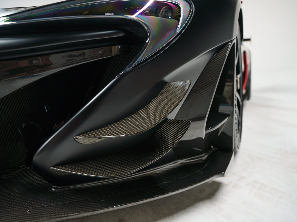 Used 2015 McLaren P1 photo 24