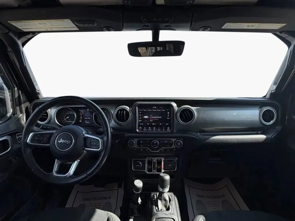 2021 Jeep Gladiator Overland