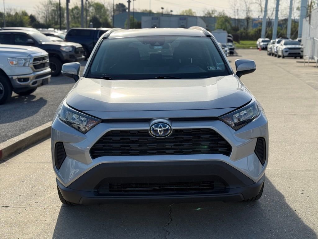 2020 Toyota RAV4 LE